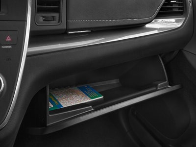 2016 Toyota Sienna SE 8 Passenger