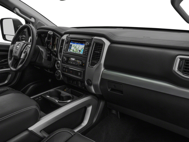 2018 Nissan Titan PRO-4X photo 2