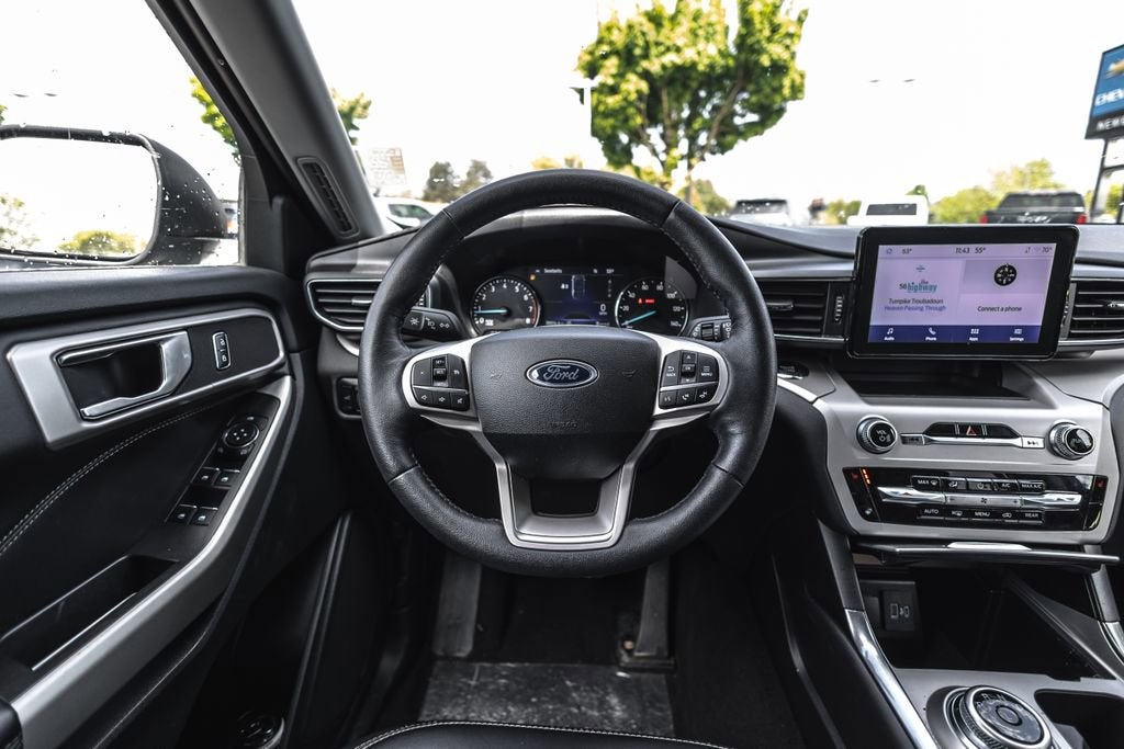 2024 Ford Explorer XLT