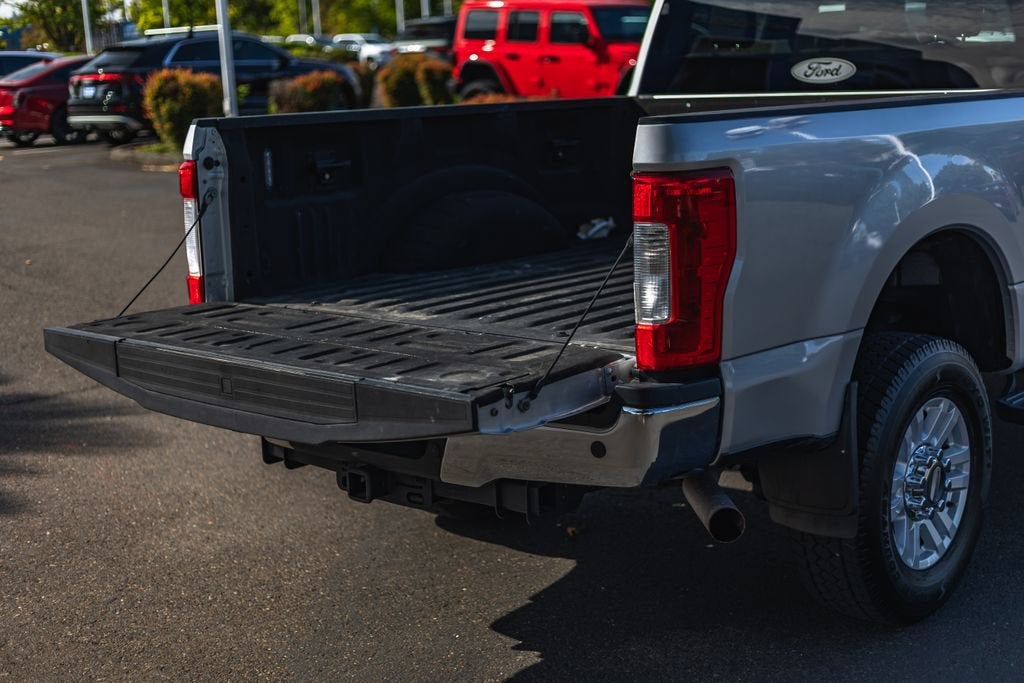 2018 Ford Super Duty F-350 SRW XL