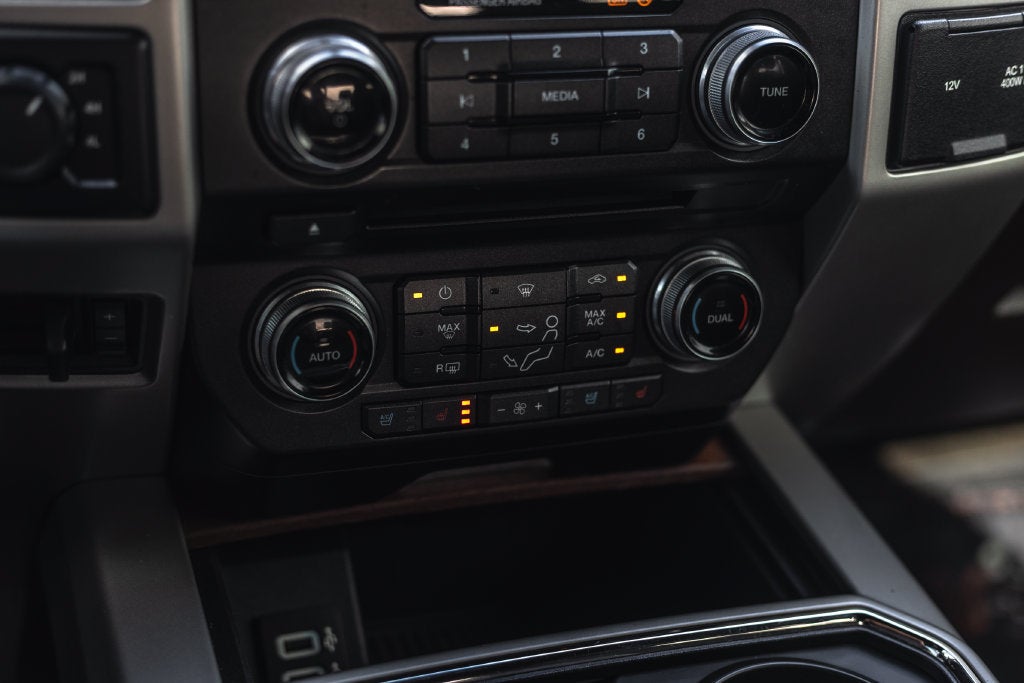 2017 Ford Super Duty F-350 SRW Platinum