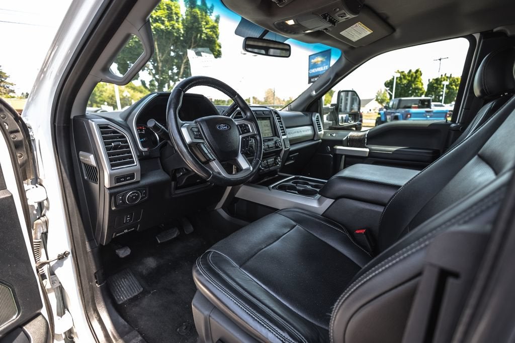 2017 Ford Super Duty F-350 DRW XLT
