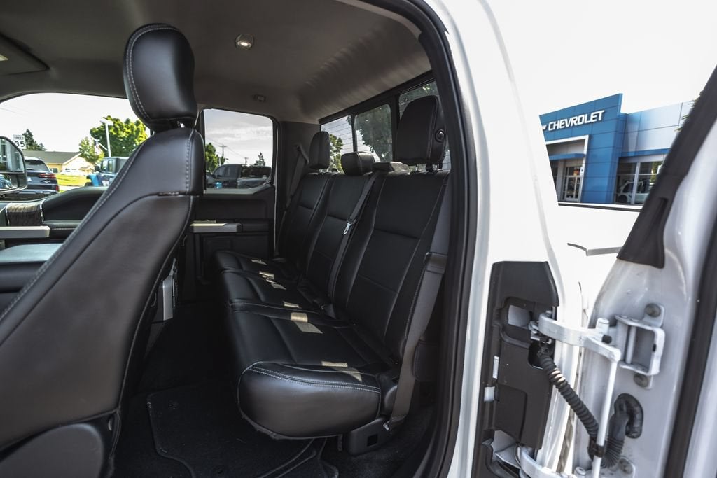 2017 Ford Super Duty F-350 DRW XLT