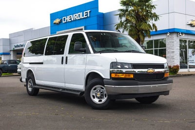 2025 Chevrolet Express Passenger 1LT