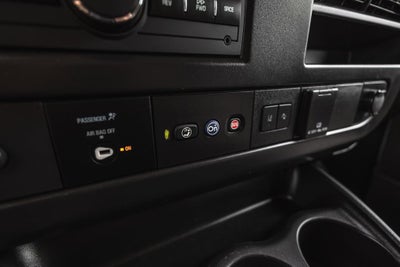 2025 Chevrolet Express Passenger 1LT