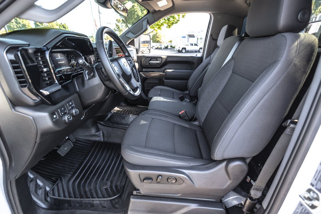 2025 Chevrolet Silverado 3500 HD LT
