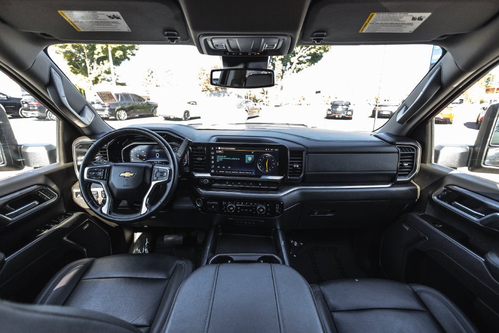 2025 Chevrolet Silverado 3500 HD LTZ DRW