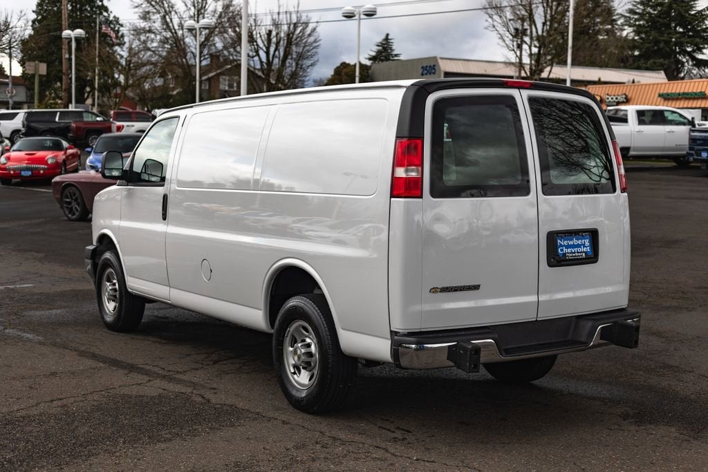2024 Chevrolet Express Cargo 2500 WT