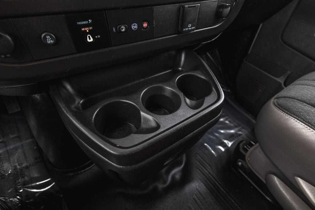 2024 Chevrolet Express Cargo 2500 WT