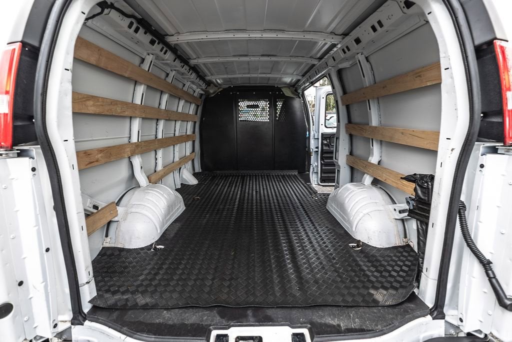 2024 Chevrolet Express Cargo 2500 WT