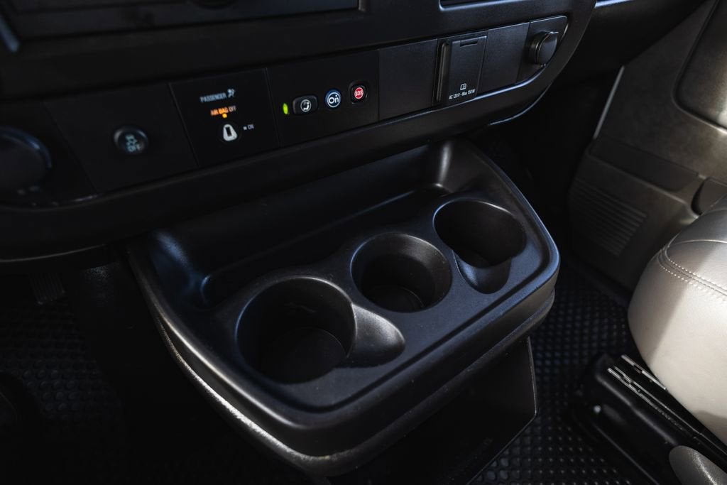 2022 Chevrolet Express Cargo 2500 WT