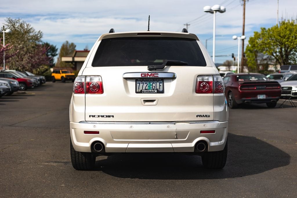 2011 GMC Acadia Denali