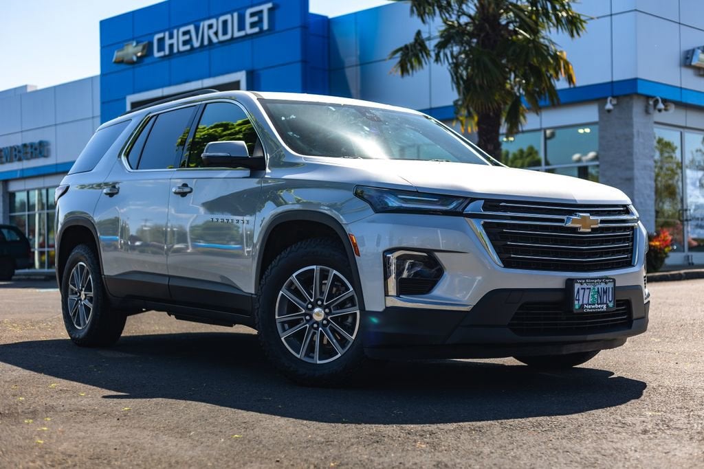 2022 Chevrolet Traverse LT Cloth
