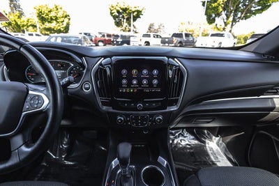 2022 Chevrolet Traverse LT Cloth