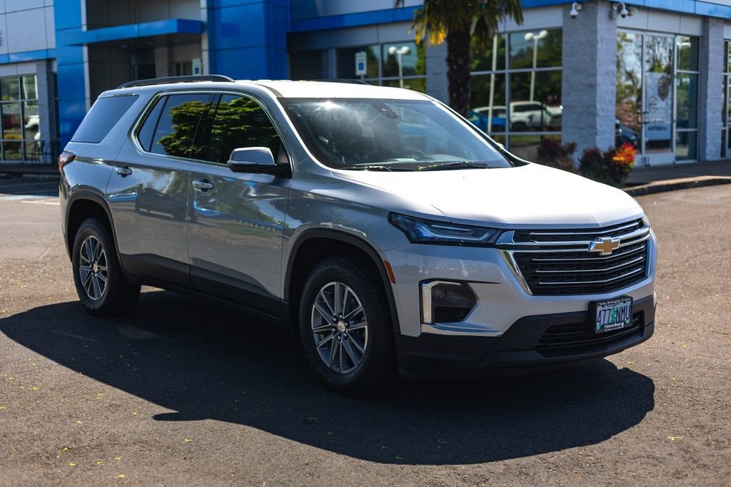 2022 Chevrolet Traverse LT Cloth
