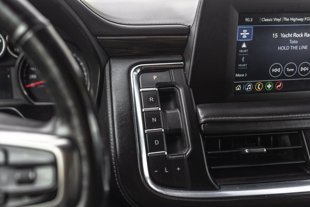 2022 Chevrolet Suburban LS