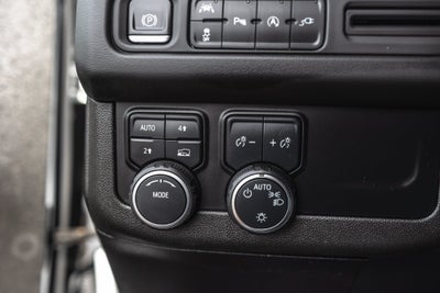 2022 Chevrolet Suburban LS