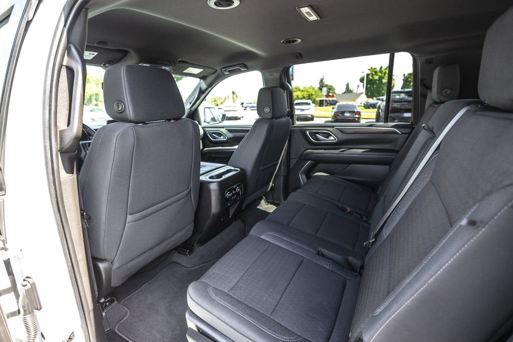 2022 Chevrolet Suburban LS