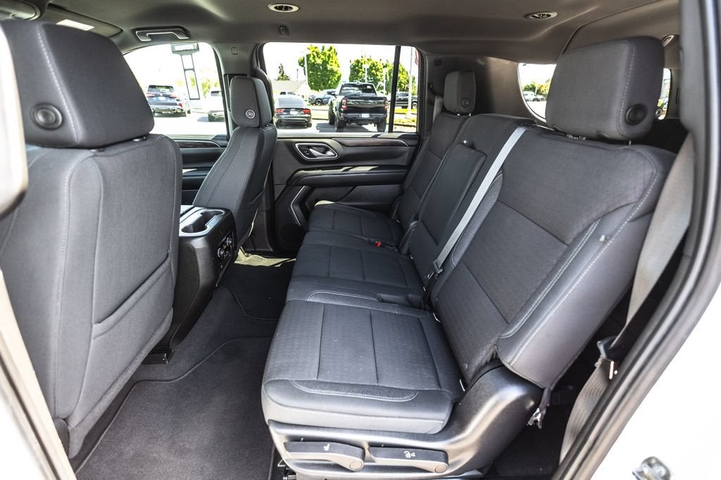 2022 Chevrolet Suburban LS