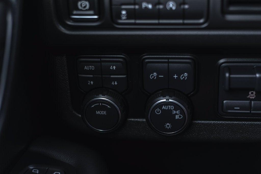 2024 Chevrolet Suburban LS