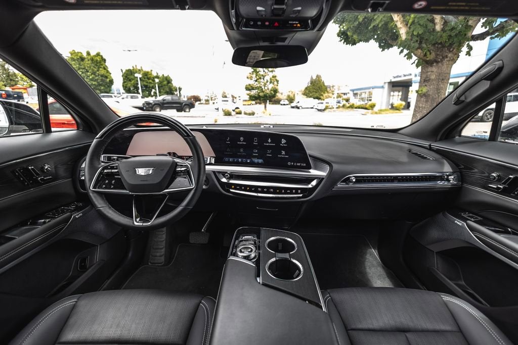 2024 Cadillac LYRIQ Sport 2