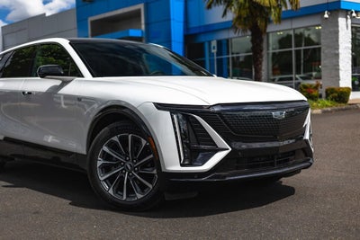 2024 Cadillac LYRIQ Sport 2