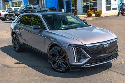 2024 Cadillac LYRIQ Sport 3