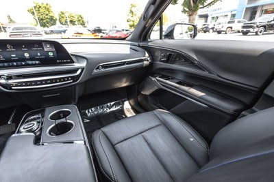 2024 Cadillac LYRIQ Sport 3