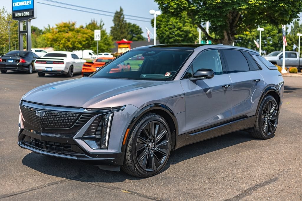 2024 Cadillac LYRIQ Sport 3