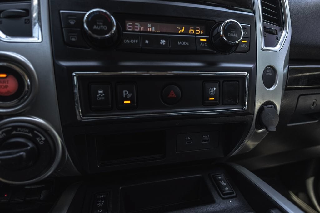 2021 Nissan Titan SV