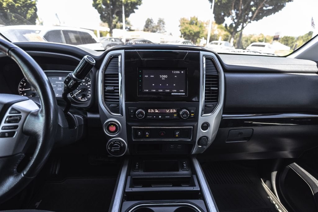 2021 Nissan Titan SV