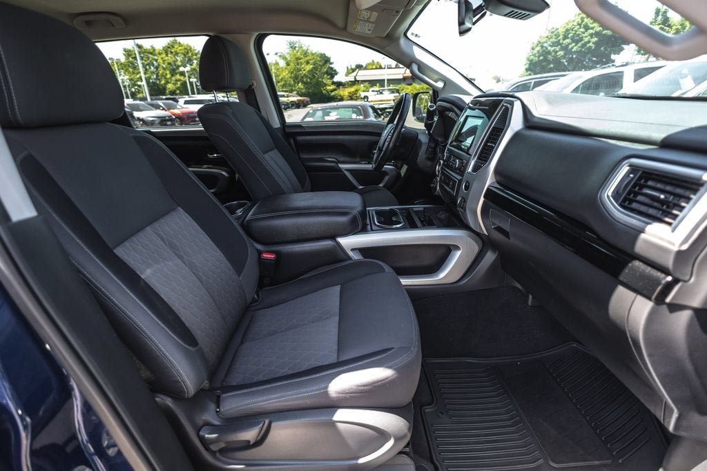 2021 Nissan Titan SV