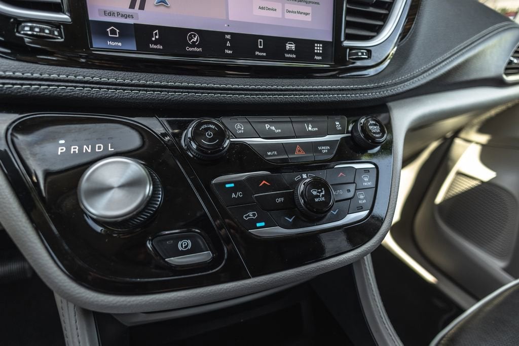 2024 Chrysler Pacifica Limited