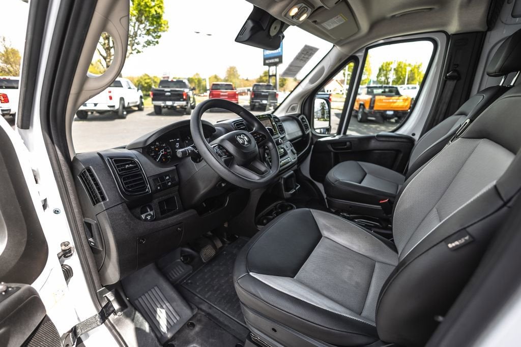 2025 RAM ProMaster Cargo Van Tradesman