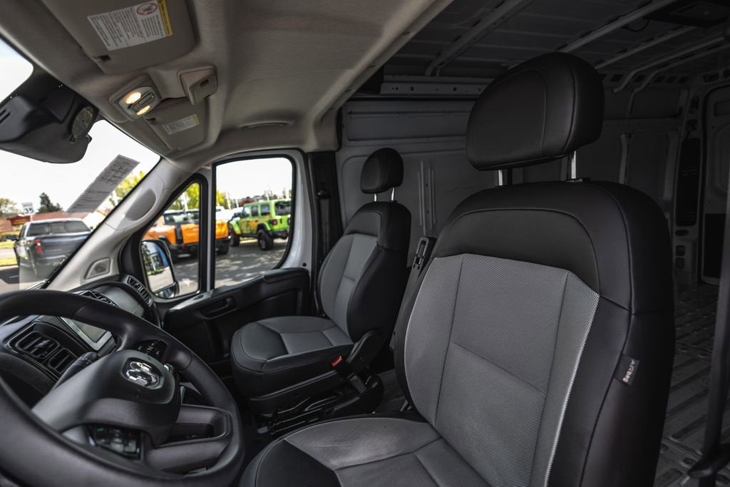 2025 RAM ProMaster Cargo Van Tradesman