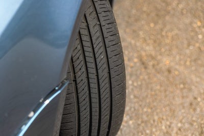 2005 Subaru Legacy Sedan (Natl) Base