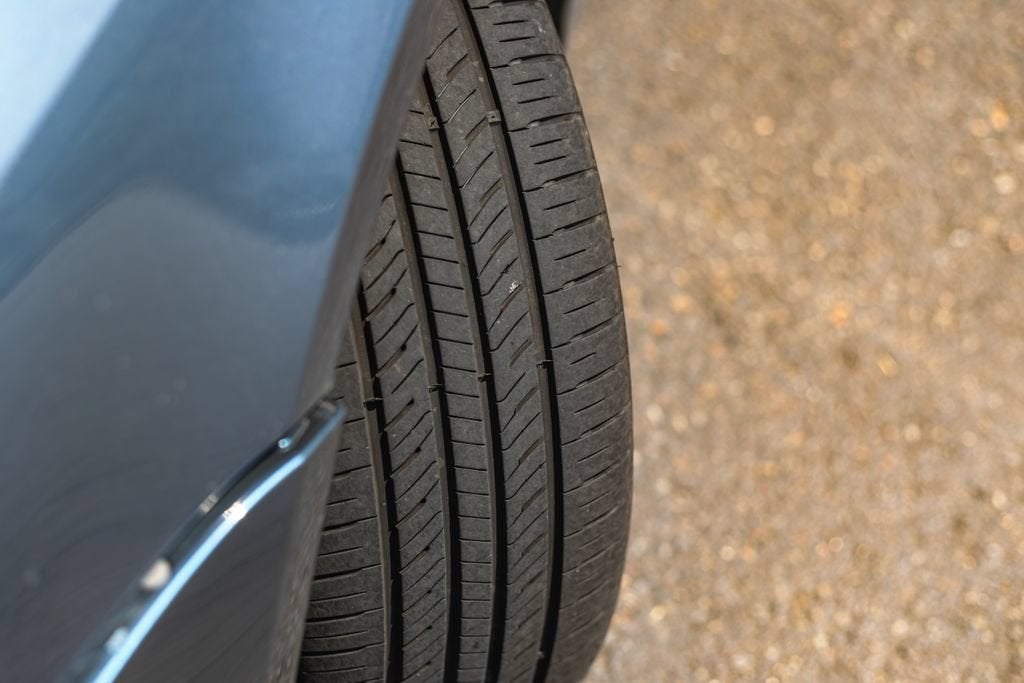 2005 Subaru Legacy Sedan (Natl) Base