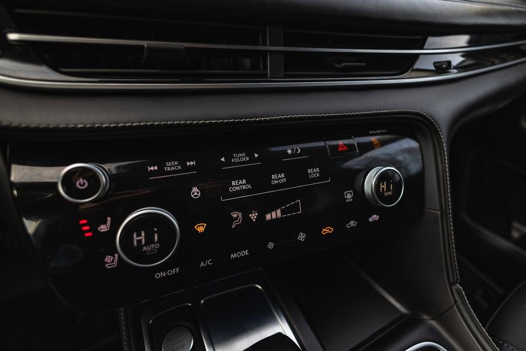 2023 INFINITI QX60 SENSORY