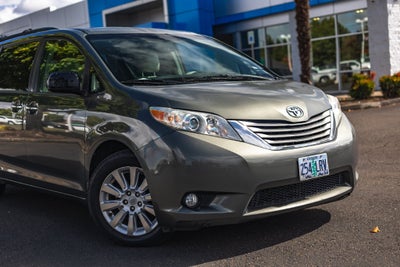 2011 Toyota Sienna XLE