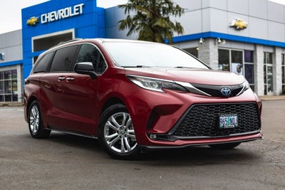 2022 Toyota Sienna XSE