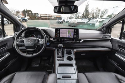 2022 Toyota Sienna XSE