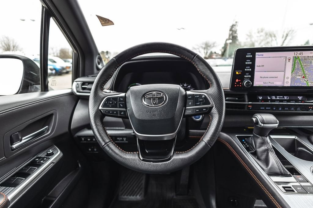 2022 Toyota Sienna XSE