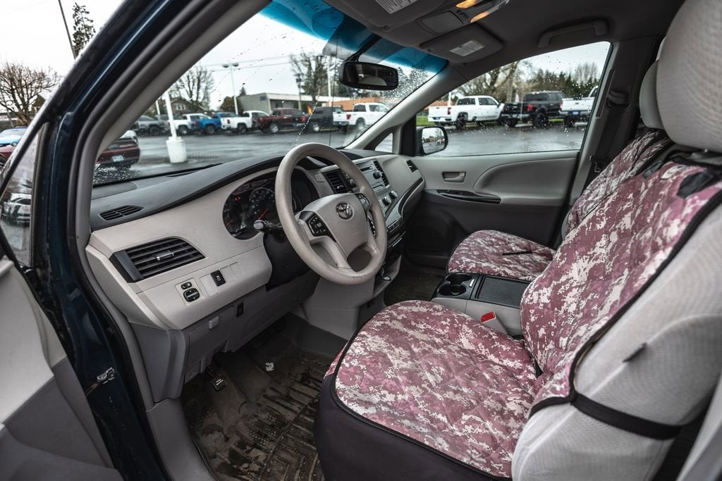 2012 Toyota Sienna LE AAS