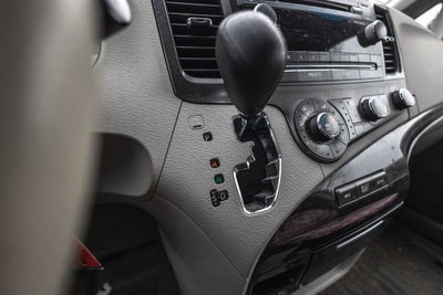 2012 Toyota Sienna LE AAS