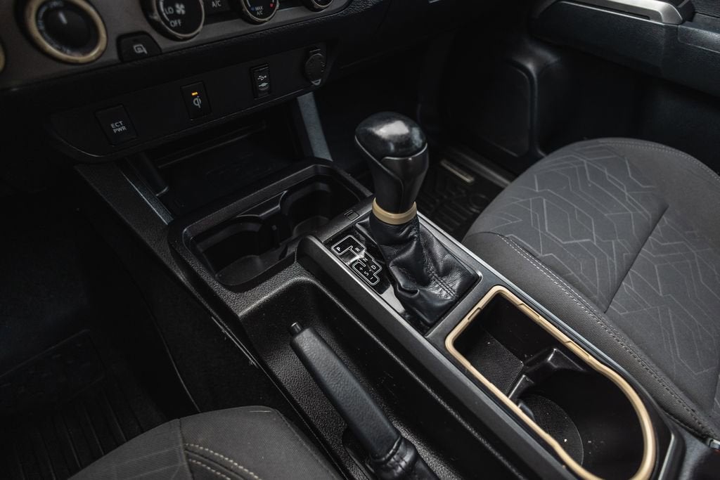 2016 Toyota Tacoma SR