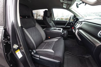 2017 Toyota Tundra 4WD SR5