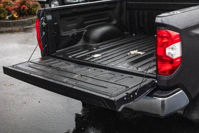 2017 Toyota Tundra 4WD SR5