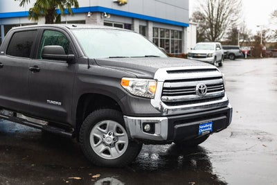 2017 Toyota Tundra 4WD SR5