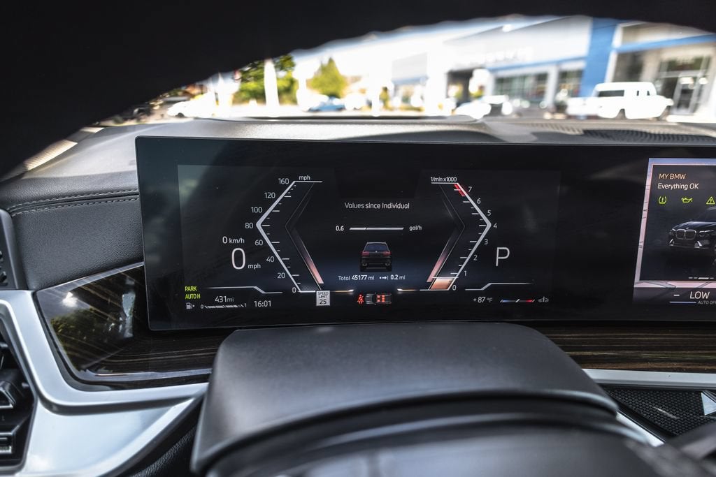 2024 BMW X7 xDrive40i