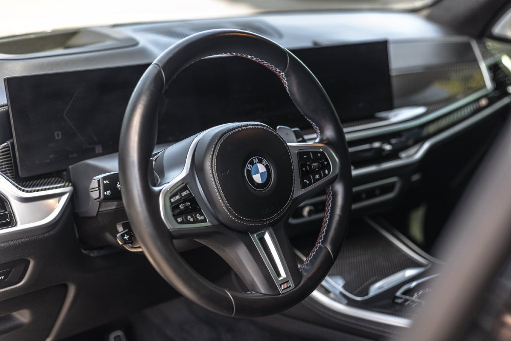 2025 BMW X5 M60i